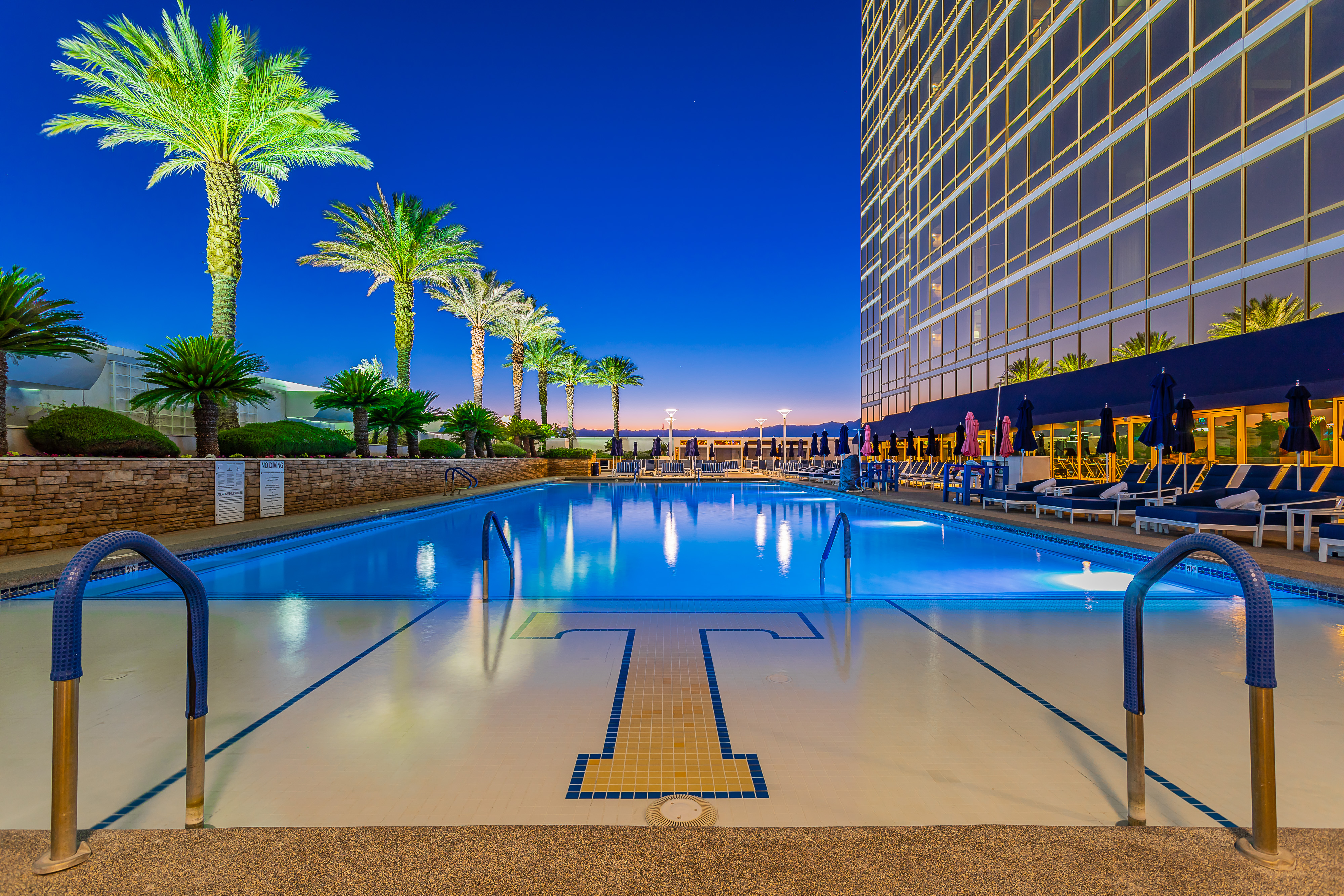 Trump Hotel Las Vegas Pool ARIA Resort & Casino Vs Trump International